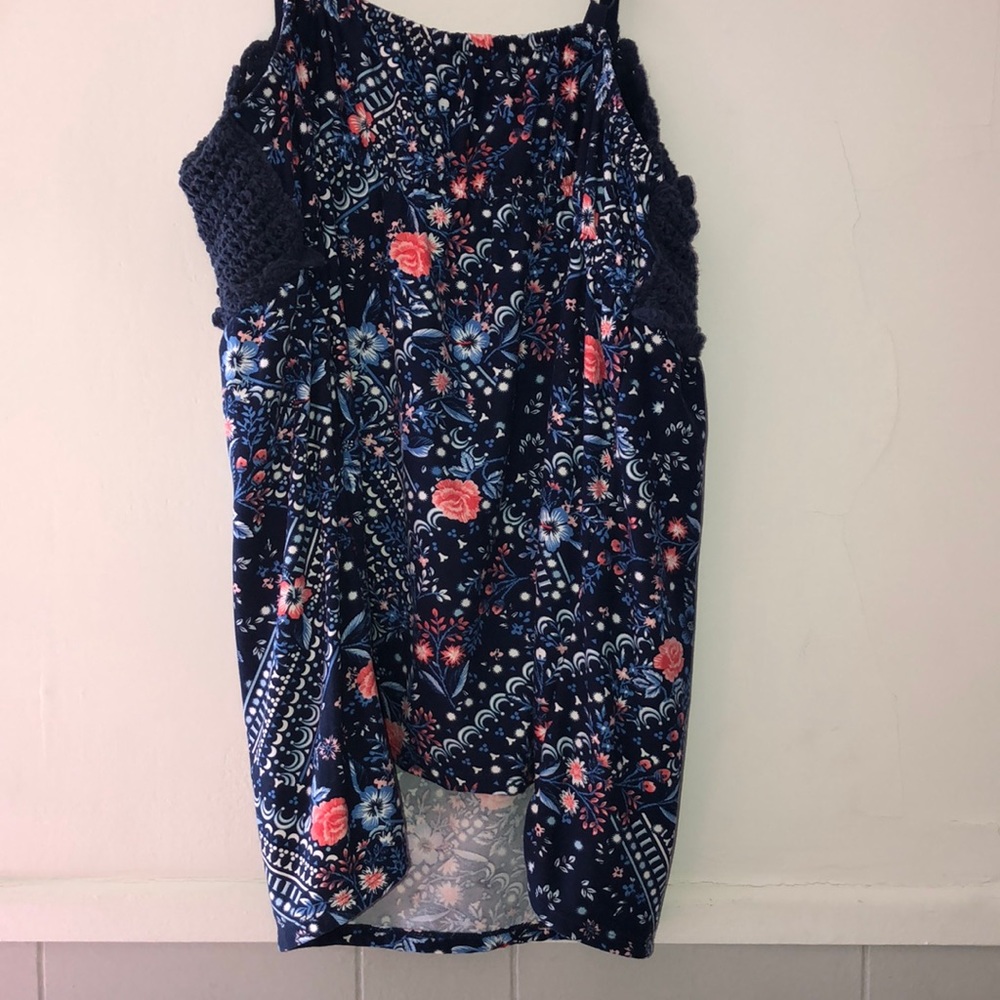Floral Tank 🌸 - Picture 2 of 2